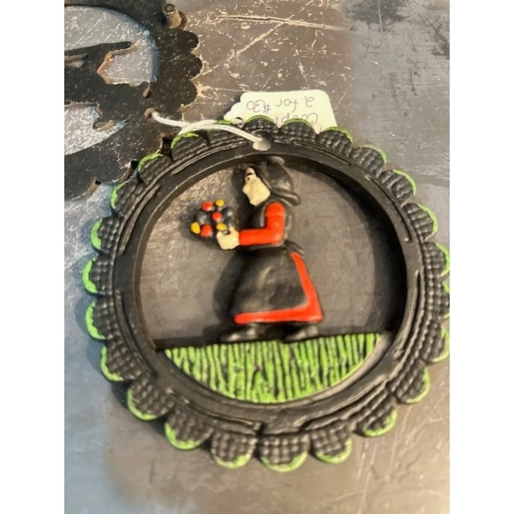 Vintage Amish Cast Iron Trivet Set Pennsylvania Dutch Boy Girl Wall Decor Black